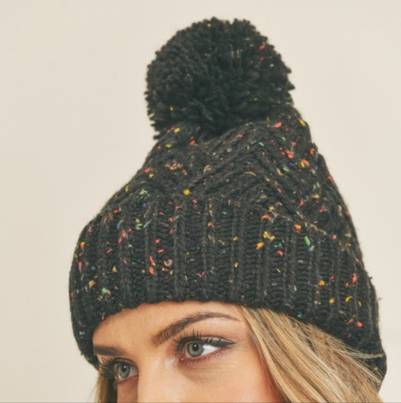 Winter Crotche beenie - Picture 2 of 3